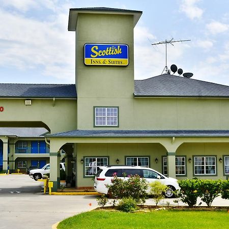 Scottish Inn And Suites Alvin Exteriör bild