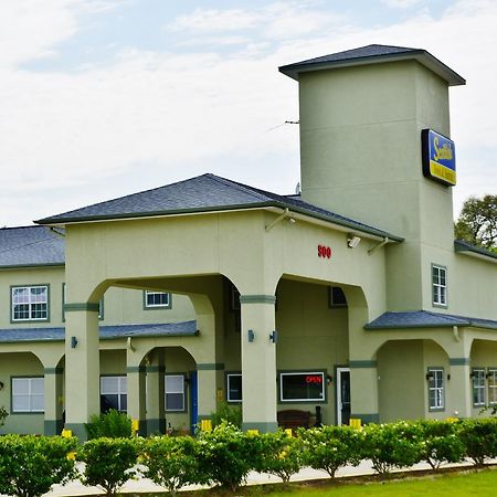 Scottish Inn And Suites Alvin Exteriör bild