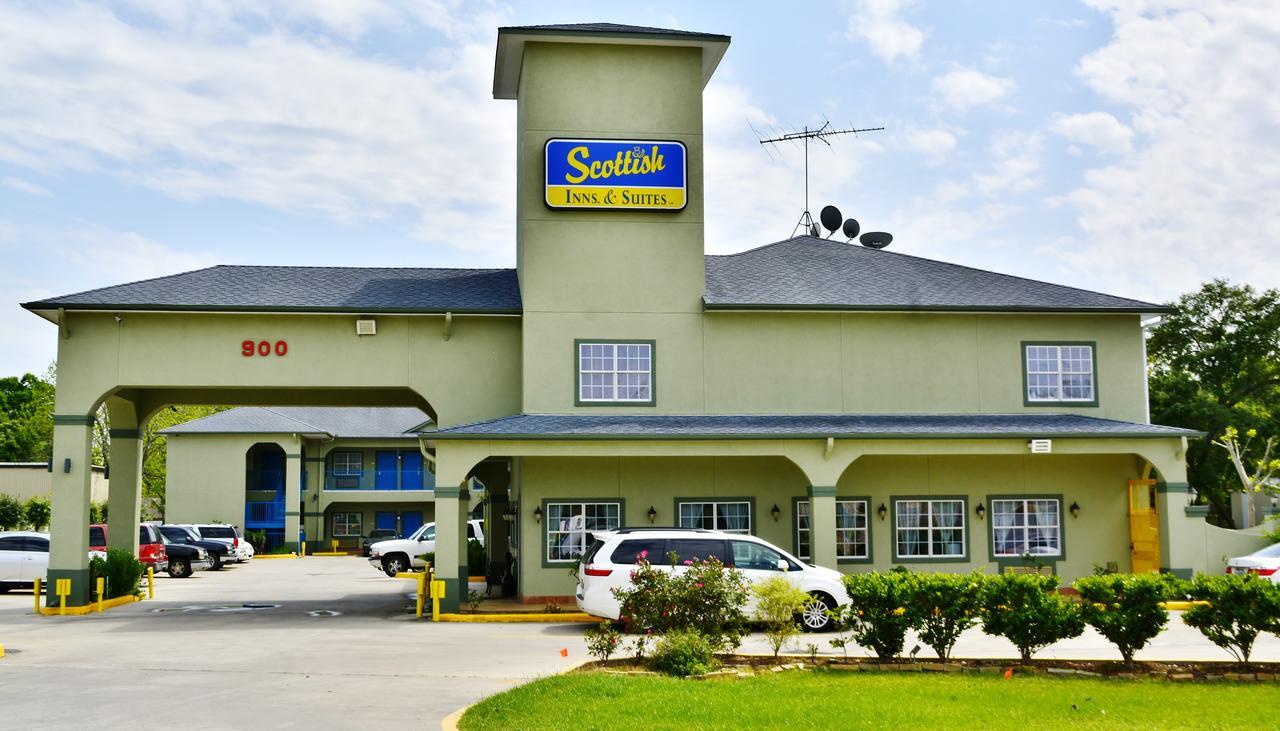 Scottish Inn And Suites Alvin Exteriör bild